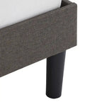 Lit plateforme rembourré gris avec tête de lit géométrique – Grand lit/Très grand lit